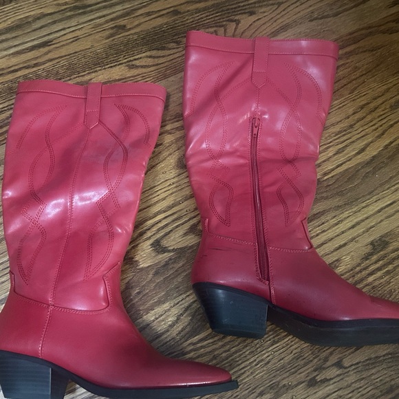 Red Flat western boots size 7.5 wide calf - Picture 2 of 7